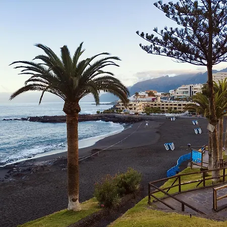Alejandro Neptuno Puerto de Santiago