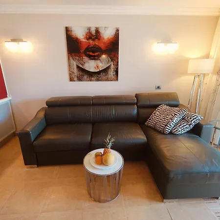 Alejandro Neptuno Apartment